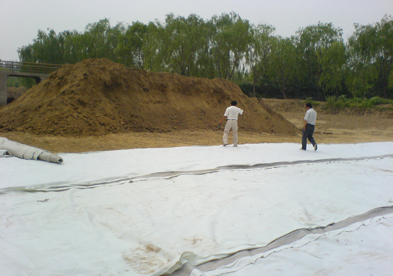 工程實驗如何模擬土工膜的受力狀態？